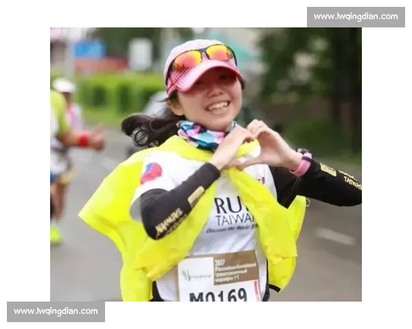 东北跨境马拉松:揣护照,一脚踏两国 东北跨境马拉松:揣护照,一脚踏两国